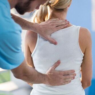 Postura adequada como prevenção da osteocondrose torácica